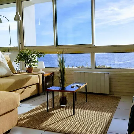 Апартаменты Les Pieds Dans L'eau Vue Бандоль