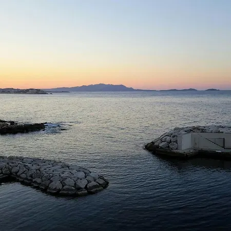 Апартаменты Les Pieds Dans L'eau Vue *